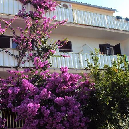 Apartments Green & Orange Hvar Town Esterno foto