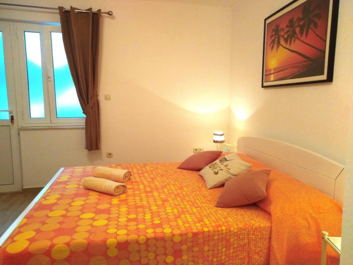 Apartments Green & Orange Hvar Town Esterno foto
