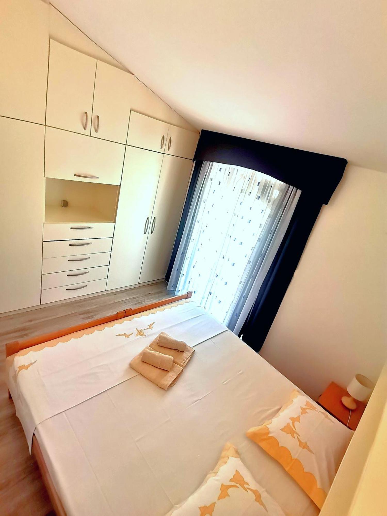 Apartments Green & Orange Hvar Town Esterno foto